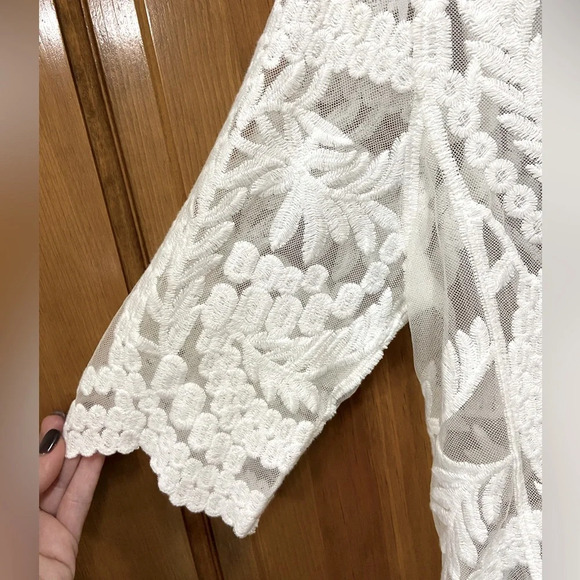 Laundry by Shelli Segal embroidered white top classic quiet luxury old money - Picture 7 of 7